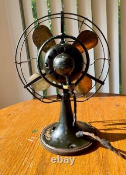 1920s 9 General Electric Whiz Oscillating Fan in Original Condition. Works