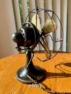 1920s 9 General Electric Whiz Oscillating Fan in Original Condition. Works