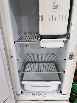 1940s Vintage General Electric Refrigerator
