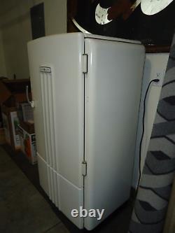 1941 Model GE General Electric Refrigerator antique vintage
