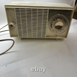 1959 General Electric Model T129 AM Vintage Radio Mid Century Retro