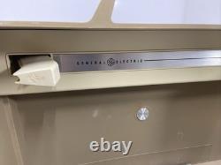 1967 General Electric Wildcat 4 Speed Record Changer Works Needs 2752D LP Needle