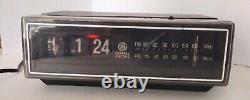 1984 General Electric Flip Clock Radio Alarm Clock 7-4305F CLOCK Works Great