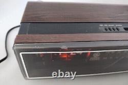 1984 General Electric Flip Clock Radio Alarm Clock 7-4305F CLOCK Works Great