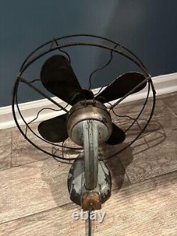 ANTIQUE/VINTAGE General Electric 3 SPEED 12 Desk Fan in working condition