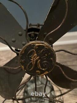 ANTIQUE/VINTAGE General Electric 3 SPEED 12 Desk Fan in working condition