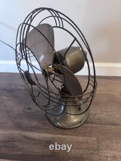 Antique General Electric GE 3 Blade Black Table Desk Oscillating Fan 273100-1