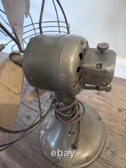 Antique General Electric GE 3 Blade Black Table Desk Oscillating Fan 273100-1