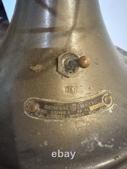 Antique General Electric GE 3 Blade Black Table Desk Oscillating Fan 273100-1