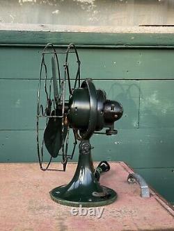 Antique Green General Electric GE Vintage Old Fan 19X263 Small Desk