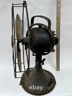 Antique Old General Electric GE Type AOU 4 Brass Blade Oscillating Desk Fan