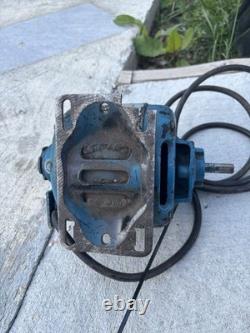 Based on the provided info this item appears to be a vintage General Electric