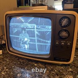 CRT TV General Electric 12XF3104S Vintage Television Tube TV Model 12XF3104S