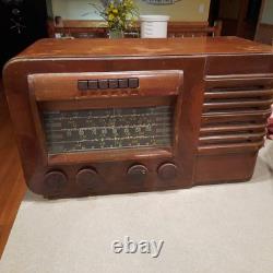 Canadian General Electric Model K 70 Tube Radio AM GE Vintage RARE Parts/Repair