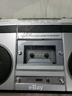 EUC Vintage General Electric Boombox 3-5256A Cassette Stereo Am/Fm Tested Works