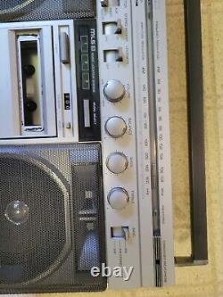 GE 3-5258A vintage boombox General Electric ghettoblaster 80s retro