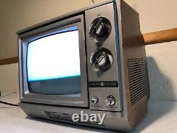 GE General Electric 8-0904 9 CRT TV Retro Gaming Television Vintage Wood Grain