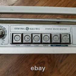 GE General Electric Vintage Radio Stereo Cassette Boombox 3-5285A Superadio 80s