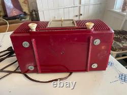 General Electric Cranberry Red 1953 Model 548PH AM Vacuum Tube Radio Clock