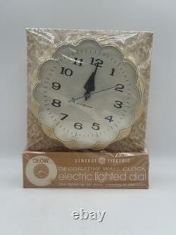 General Electric Daisy Clock GLOW Model 2150K NOS VTG 1960s KITCHEN READ