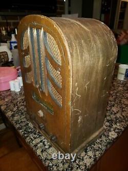 General Electric E61 Vintage Tombstone Tube Tabletop ge Radio Stereo E-61