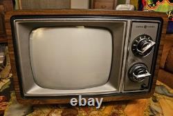 General Electric GE 10 Vintage Color TV 10AB3406W