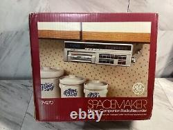 General Electric GE Message Center Spacemaker 7-4270 Casette Radio AM/FM NEW