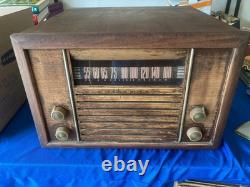 General Electric GE Vacuum Tube Vintage Record Player radio works player doesnt