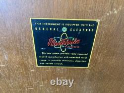 General Electric GE Vacuum Tube Vintage Record Player radio works player doesnt General Electric GE Vacuum Tube Vintage Record Player radio works player doesnt