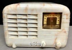 General Electric H-600 Beetle Plastic Art Deco 1939 Vintage Tube Radio