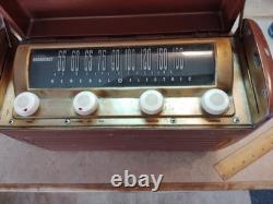 General Electric Metal Am Radio Battery Charger Built In, 1946 47 Vintage Usa