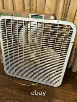 General Electric Motor Lakewood Vintage 70s green box fan Original 3 speed