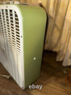 General Electric Motor Lakewood Vintage 70s green box fan Original 3 speed
