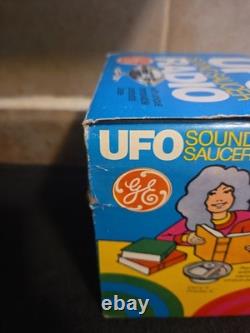 General Electric P2775A AM Transistor Radio UFO Sound Saucer Atomic with Box