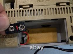 General Electric Powered AC/Battery AM/FM Radio Model No. 7-2825J Vintage