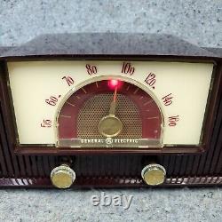 General Electric Tube Radio Model 465 Dial Beam AM Maroon GE Vintage 1950's MCM