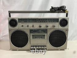 General Electric Vintage Boombox Model No. 3-5257A