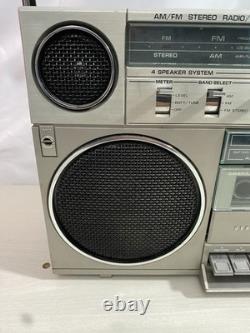 General Electric Vintage Boombox Model No. 3-5257A