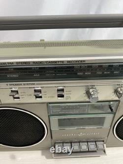 General Electric Vintage Boombox Model No. 3-5257A