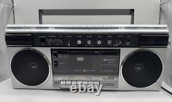 General Electric Vintage Boombox Model No. 3-5260A Radio Only /Repair-Parts READ