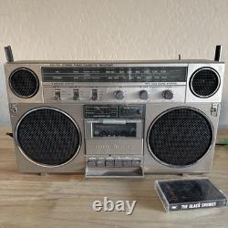 General Electric Vintage Boombox cassette Model No. 3-5257A (Tested)