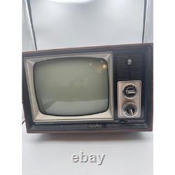 General Electric Vintage Portable TV Wood Grain CRT Model 12XB9112R Retro 1970s