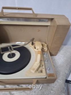 General Electric Wildcat Record Player 1960's 1970's Vintage Antique WORKS