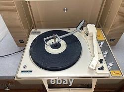 General Electric Wildcat Vintage GE Turntable Portable Record Player Made In USA