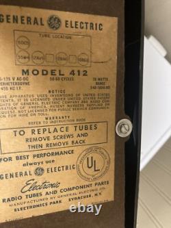 MCM VTG General Electric GE AM Bakelite Tube Radio Model # 412 Art Deco PROP