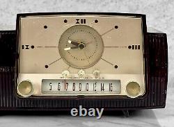 Mid-Century Art Deco General Electric #911 Clock AM Radio