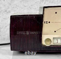 Mid-Century Art Deco General Electric #911 Clock AM Radio