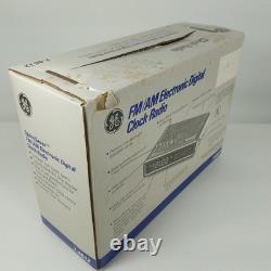 NEW Vintage GE SpaceSaver FM/AM Electronic Digital Clock Radio 7-4612 NOS