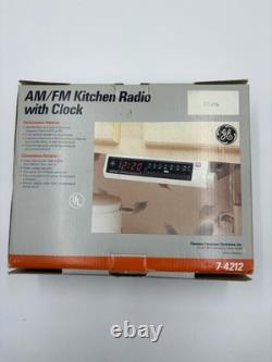 NEW Vintage GE Spacemaker UNDER CABINET Kitchen AM/FM RADIO with Clock 7-4212