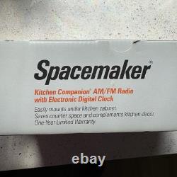 NEW Vintage GE Spacemaker UNDER CABINET Kitchen AM/FM RADIO with Clock 7-4212
